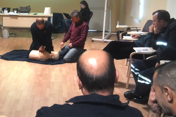 İlk Yardımcı Eğitim Kurumu